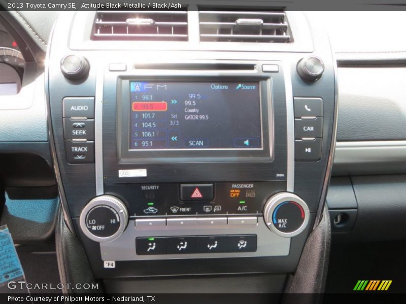 Attitude Black Metallic / Black/Ash 2013 Toyota Camry SE