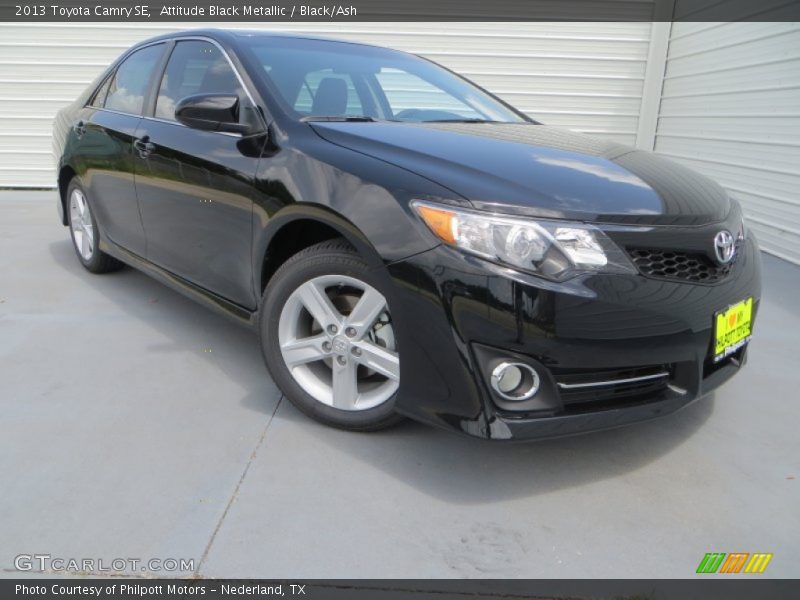 Attitude Black Metallic / Black/Ash 2013 Toyota Camry SE