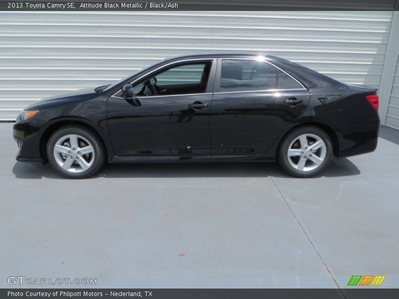Attitude Black Metallic / Black/Ash 2013 Toyota Camry SE