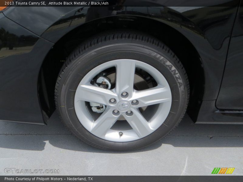 Attitude Black Metallic / Black/Ash 2013 Toyota Camry SE