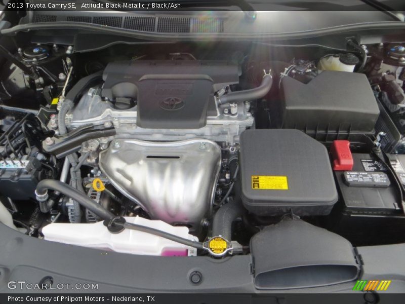 Attitude Black Metallic / Black/Ash 2013 Toyota Camry SE