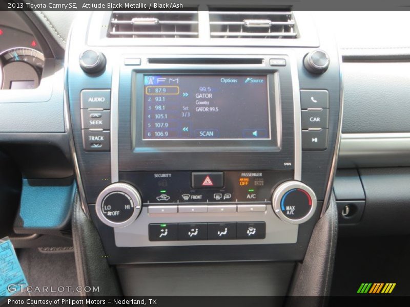 Attitude Black Metallic / Black/Ash 2013 Toyota Camry SE