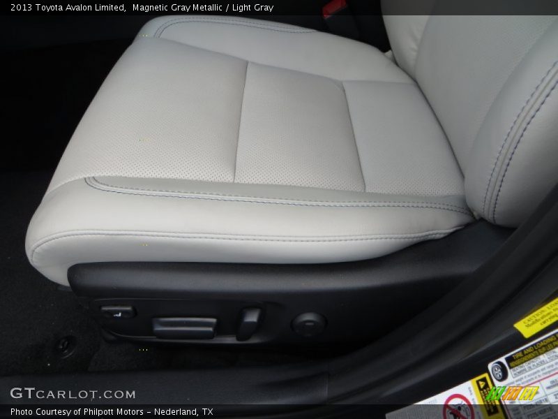 Magnetic Gray Metallic / Light Gray 2013 Toyota Avalon Limited