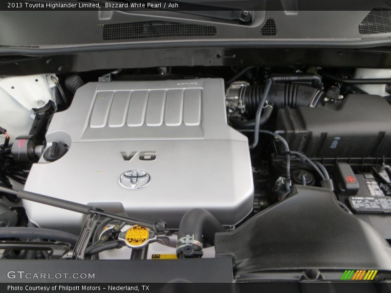Blizzard White Pearl / Ash 2013 Toyota Highlander Limited
