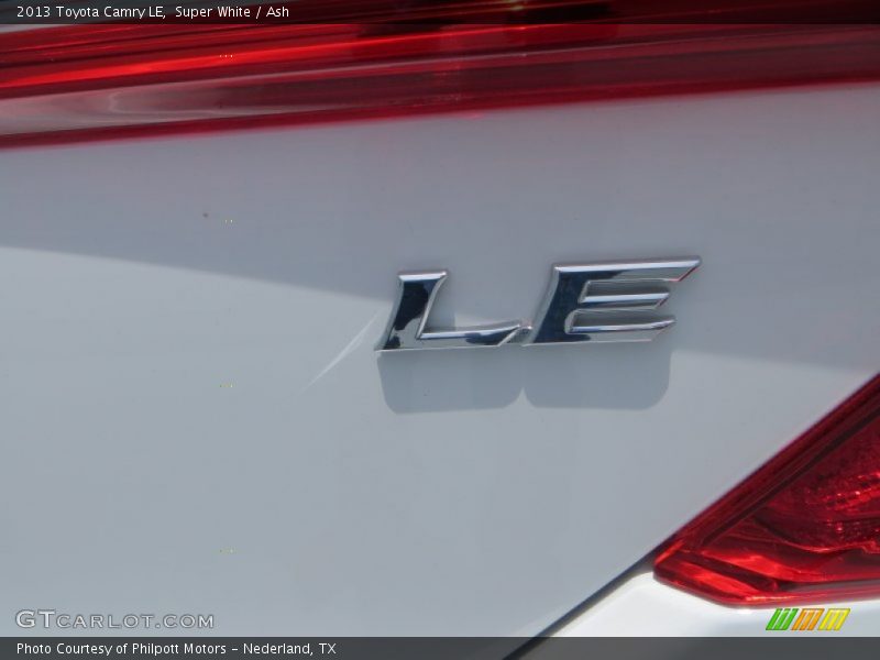 Super White / Ash 2013 Toyota Camry LE