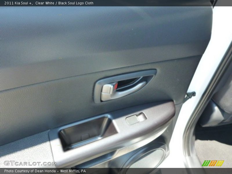 Clear White / Black Soul Logo Cloth 2011 Kia Soul +