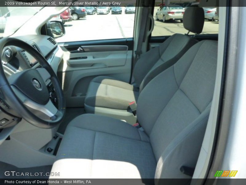 Mercury Sliver Metallic / Aero Grey 2009 Volkswagen Routan SE