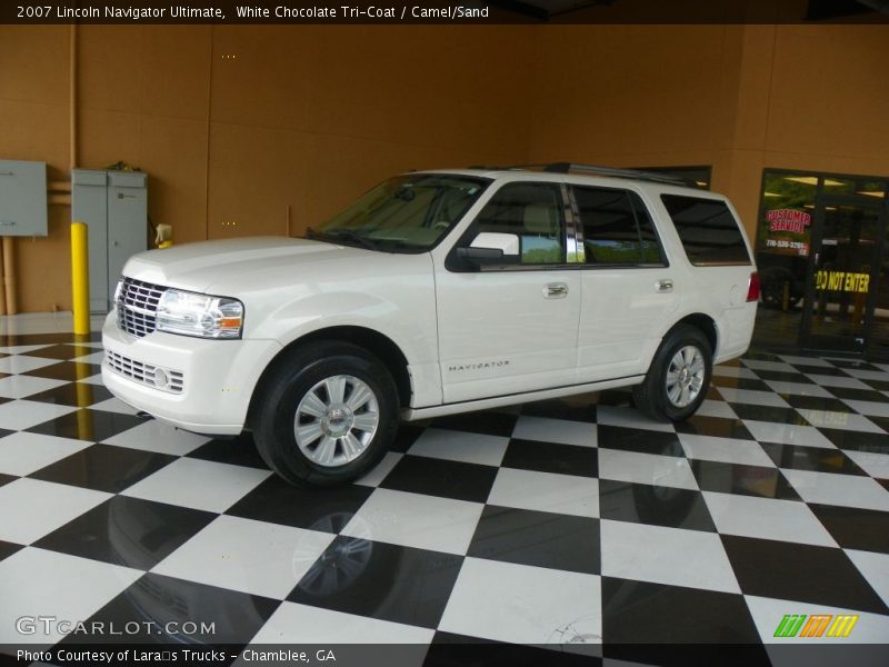White Chocolate Tri-Coat / Camel/Sand 2007 Lincoln Navigator Ultimate