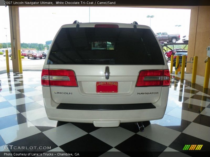 White Chocolate Tri-Coat / Camel/Sand 2007 Lincoln Navigator Ultimate