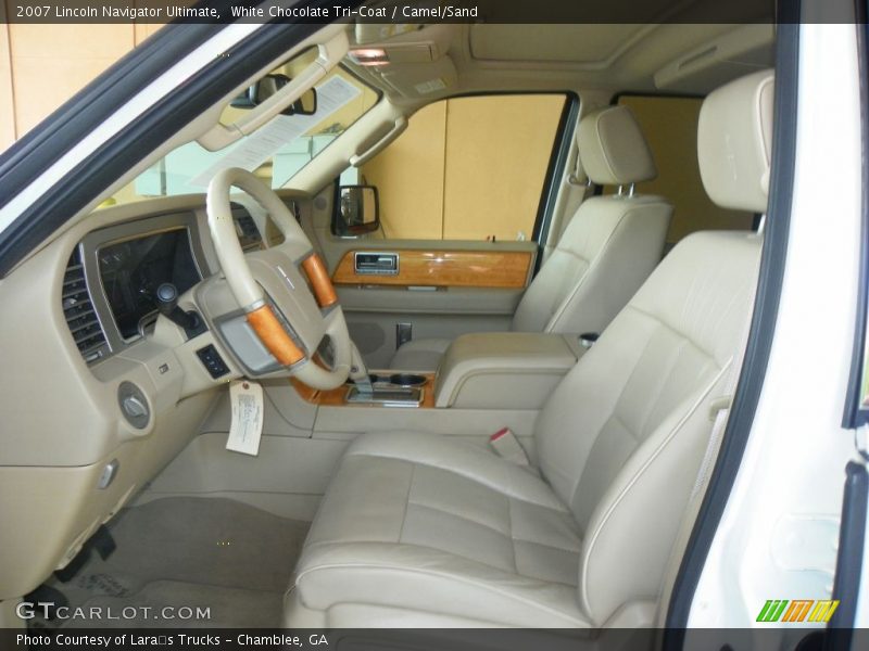 White Chocolate Tri-Coat / Camel/Sand 2007 Lincoln Navigator Ultimate