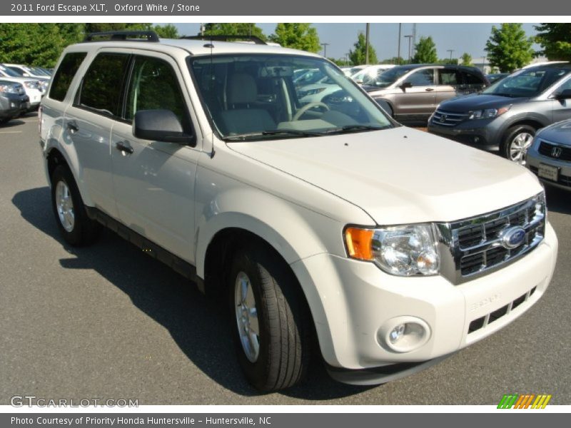 Oxford White / Stone 2011 Ford Escape XLT