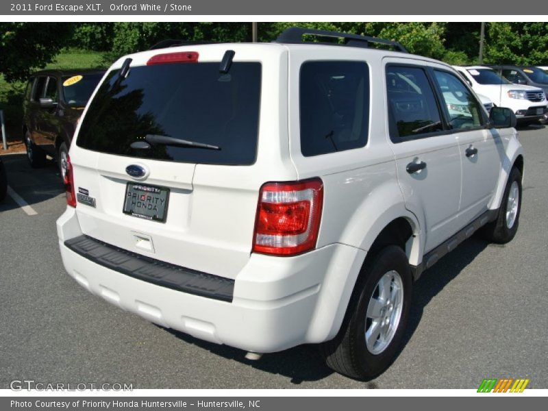 Oxford White / Stone 2011 Ford Escape XLT