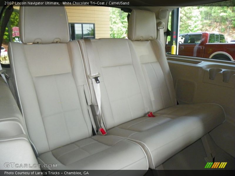 White Chocolate Tri-Coat / Camel/Sand 2007 Lincoln Navigator Ultimate