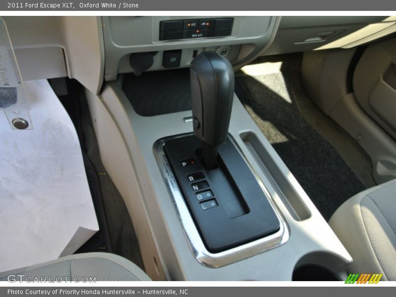 Oxford White / Stone 2011 Ford Escape XLT