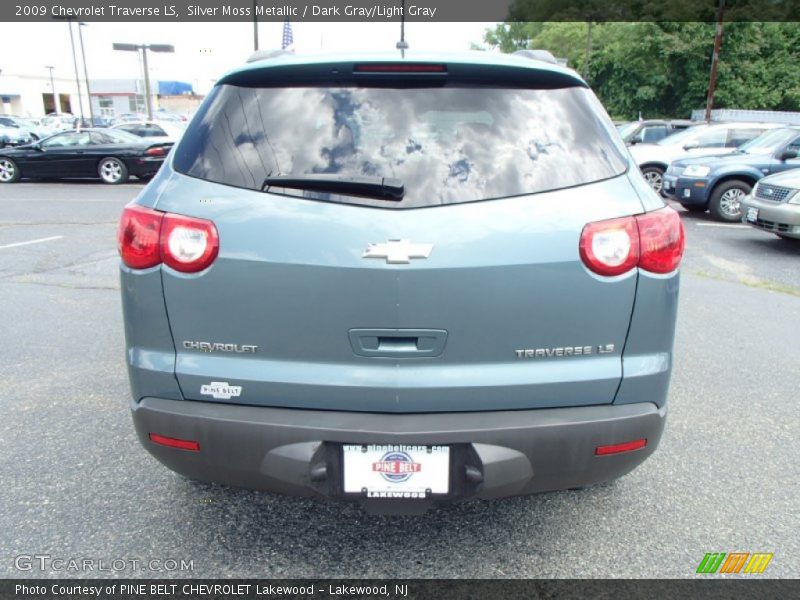 Silver Moss Metallic / Dark Gray/Light Gray 2009 Chevrolet Traverse LS