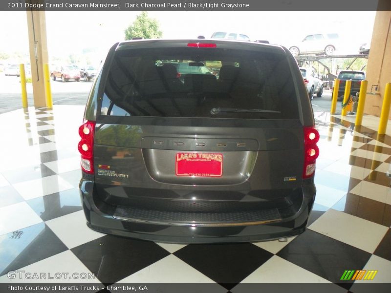 Dark Charcoal Pearl / Black/Light Graystone 2011 Dodge Grand Caravan Mainstreet