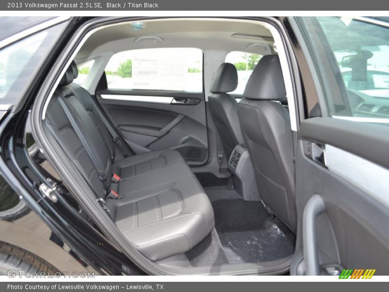 Black / Titan Black 2013 Volkswagen Passat 2.5L SE