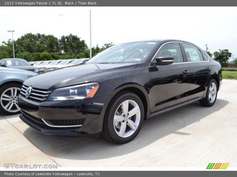 Black / Titan Black 2013 Volkswagen Passat 2.5L SE