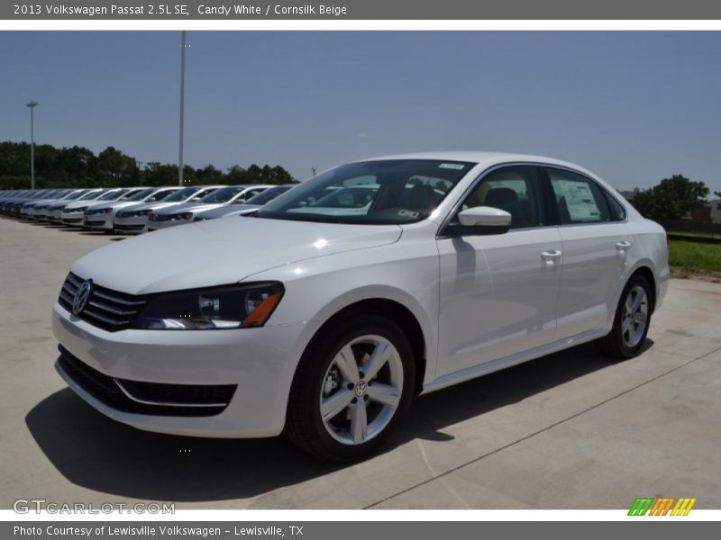 Candy White / Cornsilk Beige 2013 Volkswagen Passat 2.5L SE