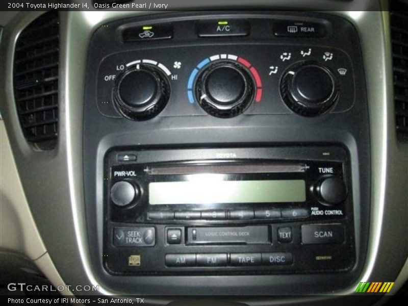 Oasis Green Pearl / Ivory 2004 Toyota Highlander I4