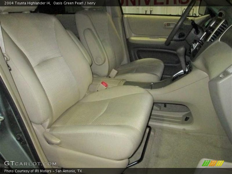 Oasis Green Pearl / Ivory 2004 Toyota Highlander I4