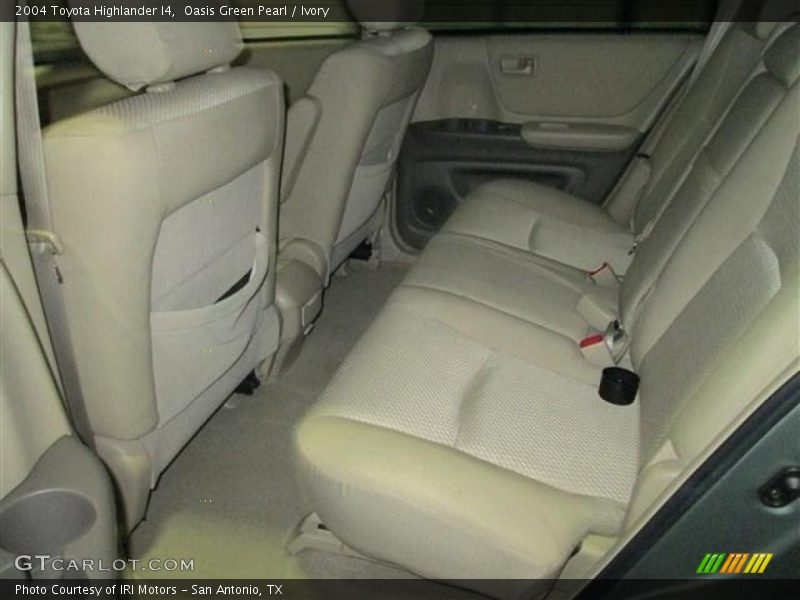 Oasis Green Pearl / Ivory 2004 Toyota Highlander I4