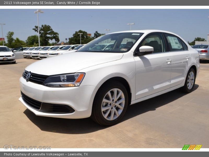 Candy White / Cornsilk Beige 2013 Volkswagen Jetta SE Sedan