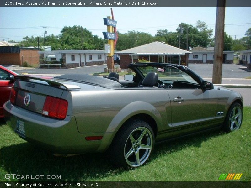 Mineral Grey Metallic / Dark Charcoal 2005 Ford Mustang V6 Premium Convertible