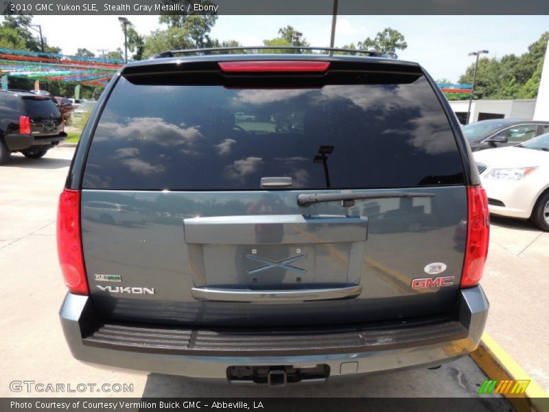 Stealth Gray Metallic / Ebony 2010 GMC Yukon SLE