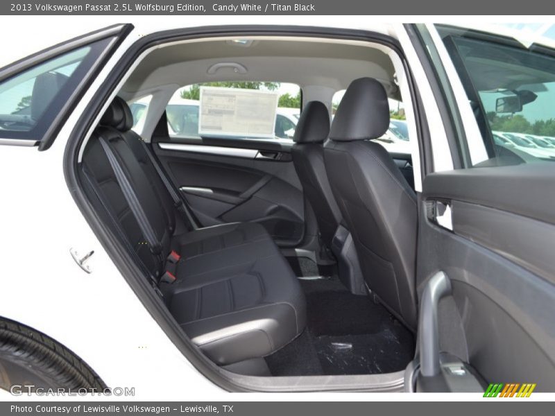 Candy White / Titan Black 2013 Volkswagen Passat 2.5L Wolfsburg Edition