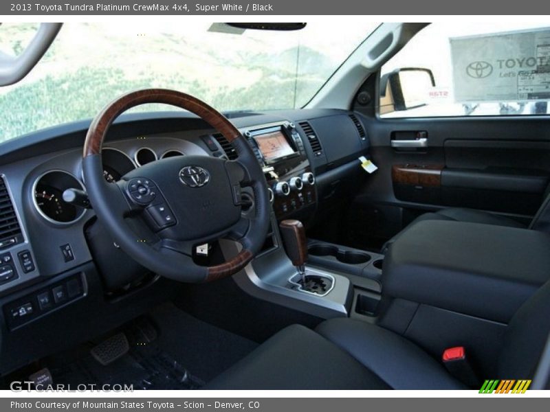 Super White / Black 2013 Toyota Tundra Platinum CrewMax 4x4