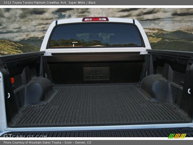 Super White / Black 2013 Toyota Tundra Platinum CrewMax 4x4