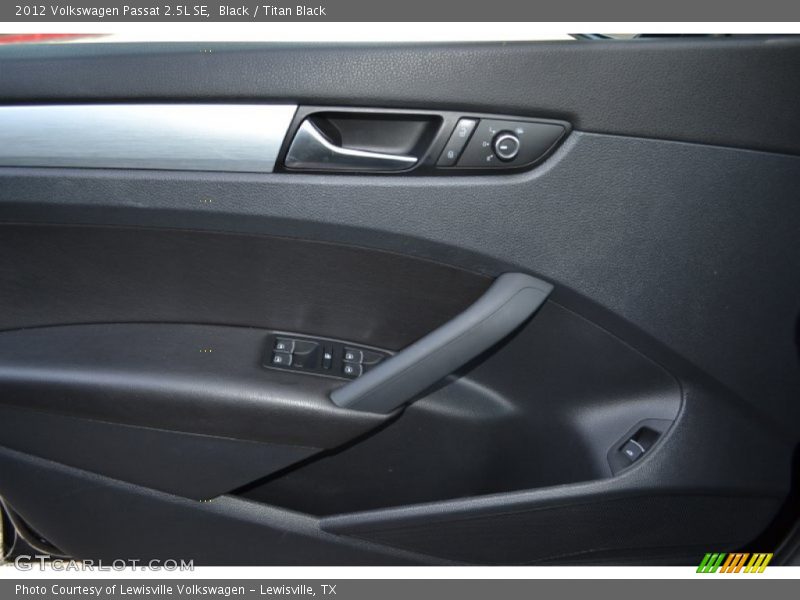 Black / Titan Black 2012 Volkswagen Passat 2.5L SE