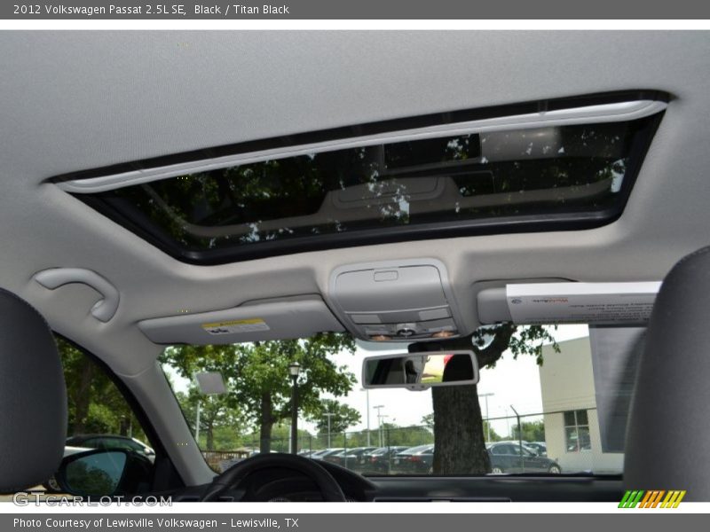 Black / Titan Black 2012 Volkswagen Passat 2.5L SE