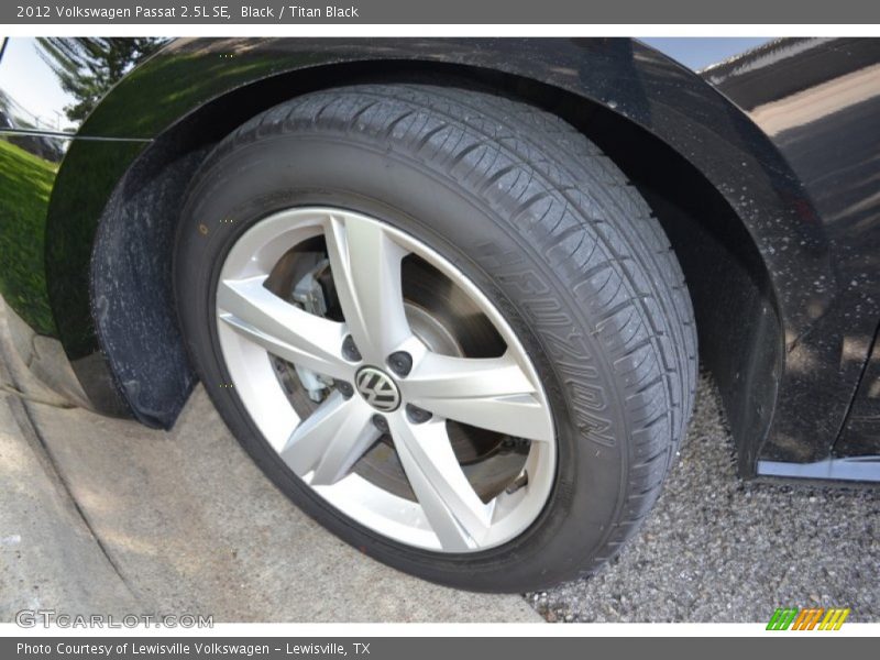 Black / Titan Black 2012 Volkswagen Passat 2.5L SE