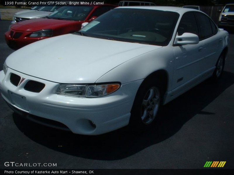 Bright White / Camel 1998 Pontiac Grand Prix GTP Sedan