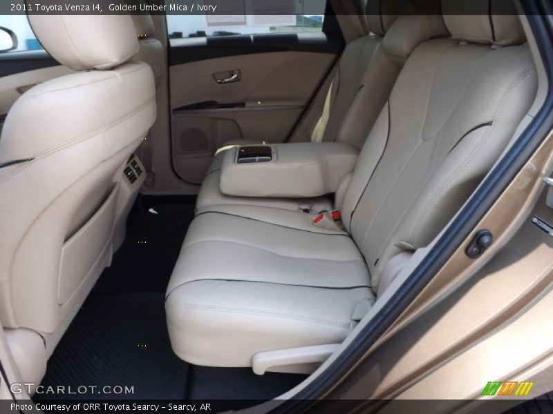 Golden Umber Mica / Ivory 2011 Toyota Venza I4
