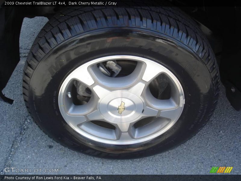 Dark Cherry Metallic / Gray 2009 Chevrolet TrailBlazer LT 4x4