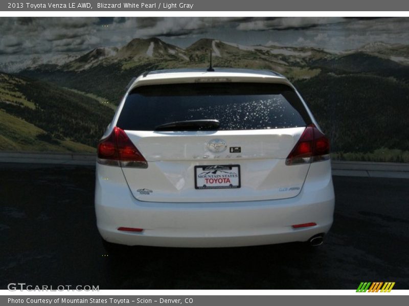 Blizzard White Pearl / Light Gray 2013 Toyota Venza LE AWD