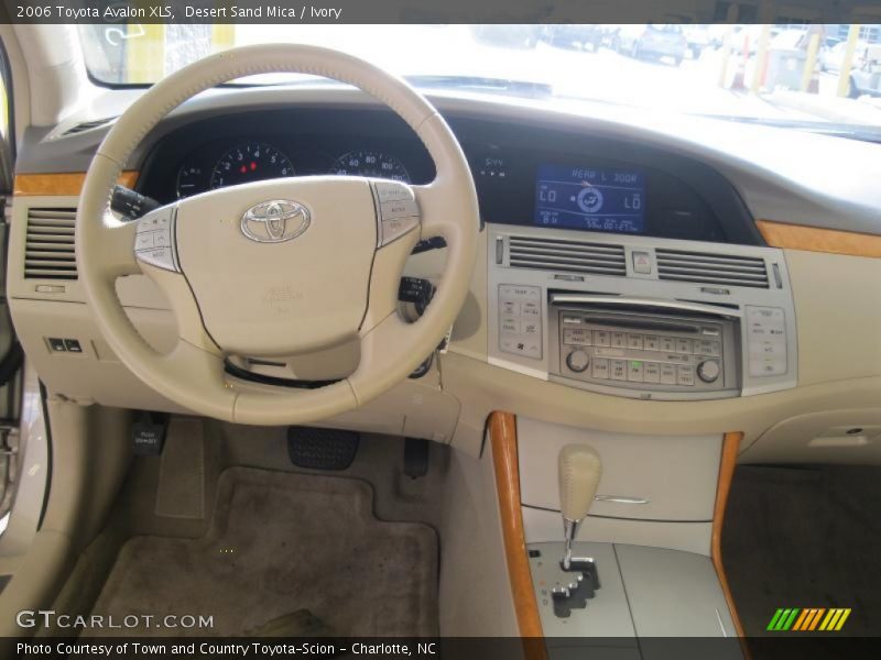 Dashboard of 2006 Avalon XLS