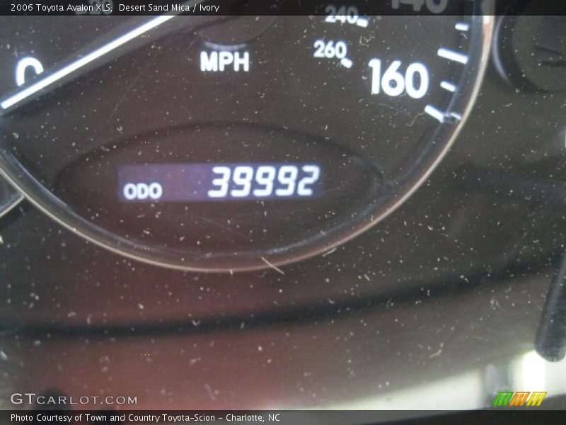 Desert Sand Mica / Ivory 2006 Toyota Avalon XLS