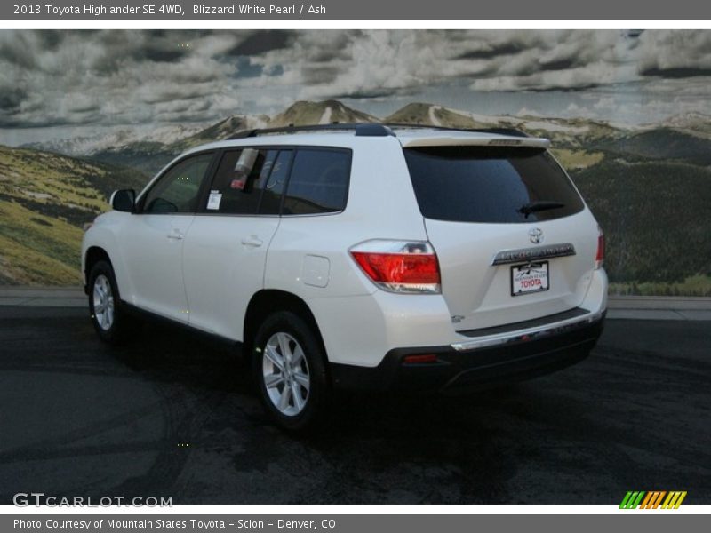 Blizzard White Pearl / Ash 2013 Toyota Highlander SE 4WD