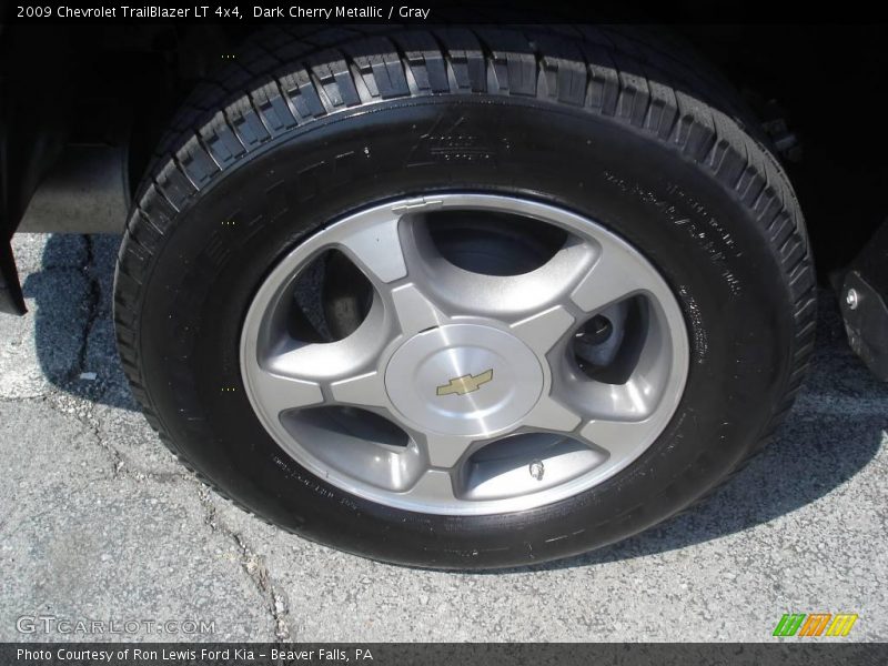 Dark Cherry Metallic / Gray 2009 Chevrolet TrailBlazer LT 4x4