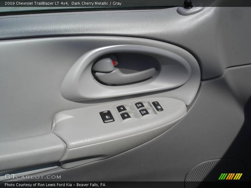 Dark Cherry Metallic / Gray 2009 Chevrolet TrailBlazer LT 4x4