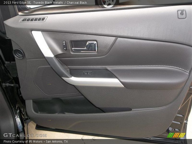 Tuxedo Black Metallic / Charcoal Black 2013 Ford Edge SE