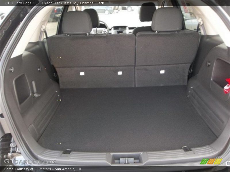 Tuxedo Black Metallic / Charcoal Black 2013 Ford Edge SE
