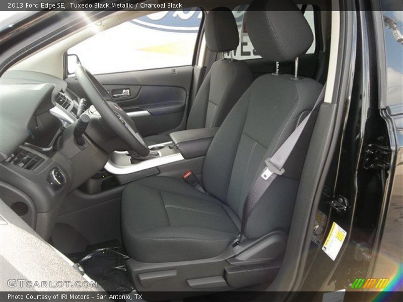 Tuxedo Black Metallic / Charcoal Black 2013 Ford Edge SE