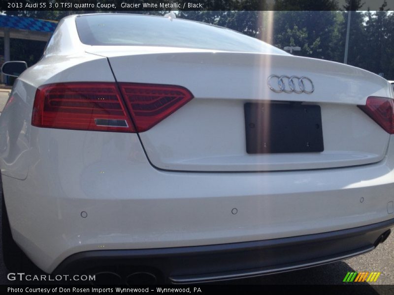 Glacier White Metallic / Black 2013 Audi S5 3.0 TFSI quattro Coupe