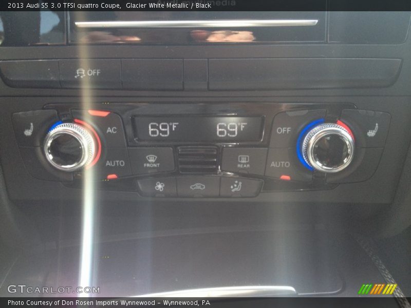 Glacier White Metallic / Black 2013 Audi S5 3.0 TFSI quattro Coupe