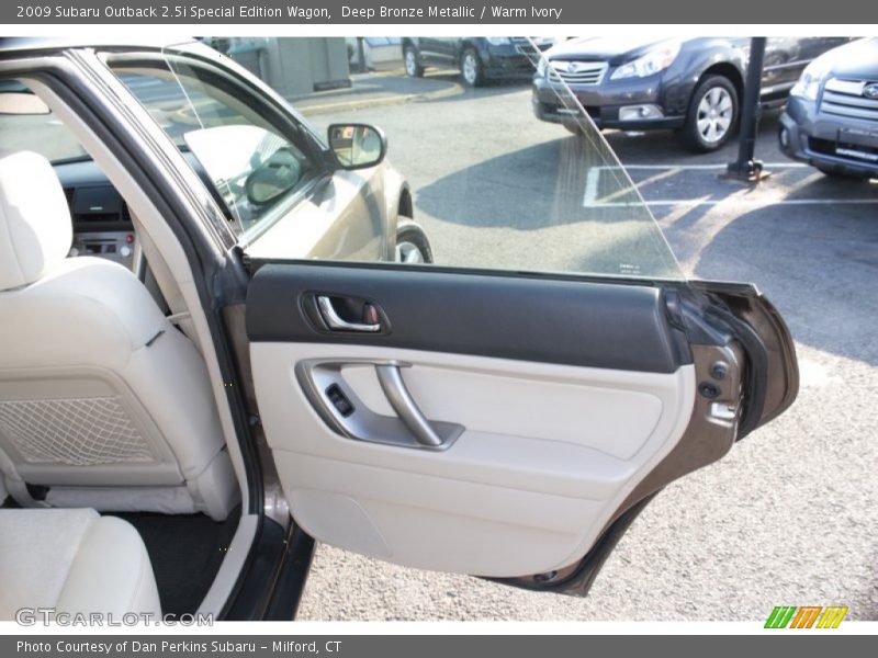 Deep Bronze Metallic / Warm Ivory 2009 Subaru Outback 2.5i Special Edition Wagon